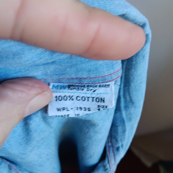 Women's XS Vintage Denim Shirt 1970's Button-Up Red Buttons Distress Boho Hippy - Picture 4 of 13